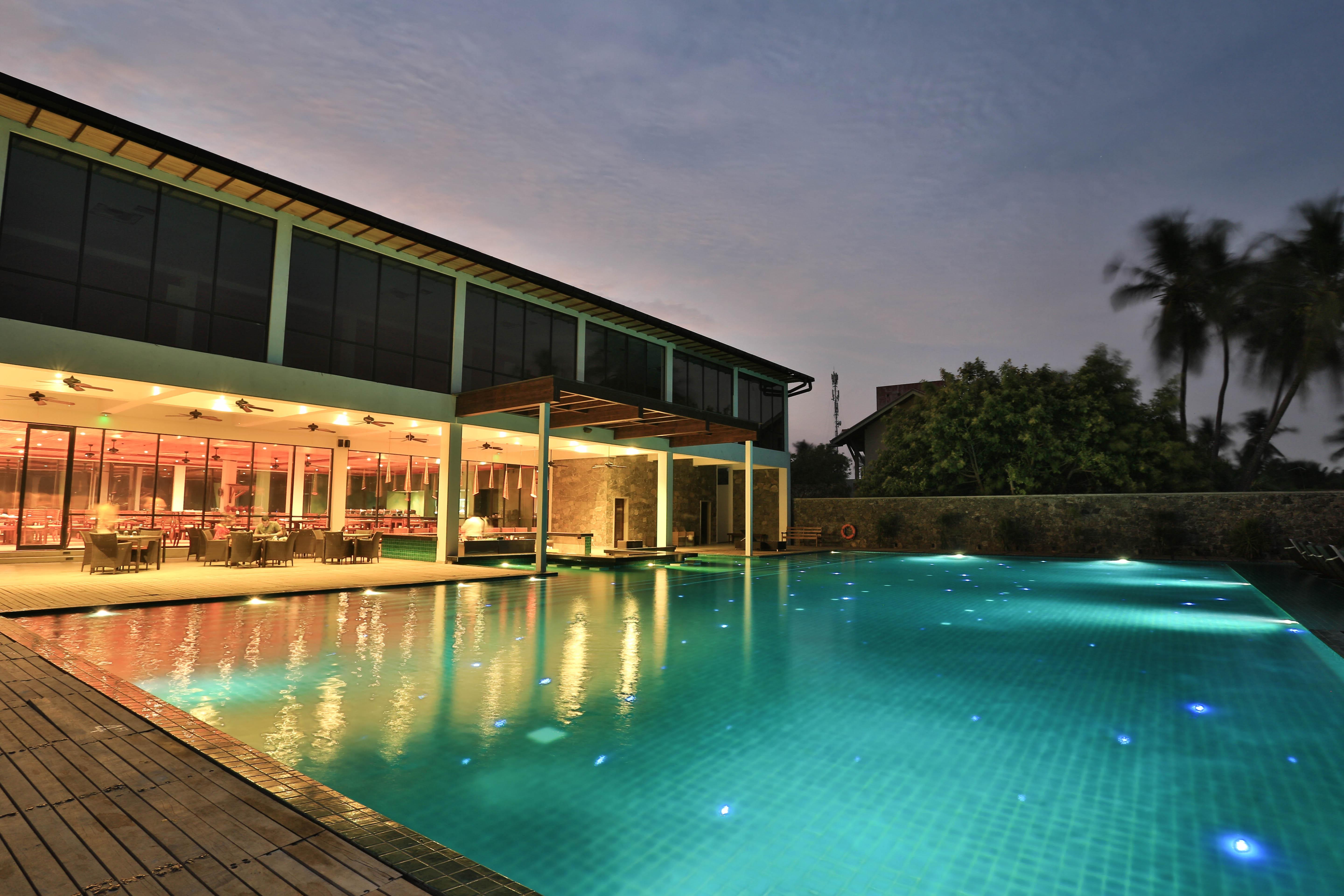 Regenta Arie Lagoon Negombo Hotel Exterior photo