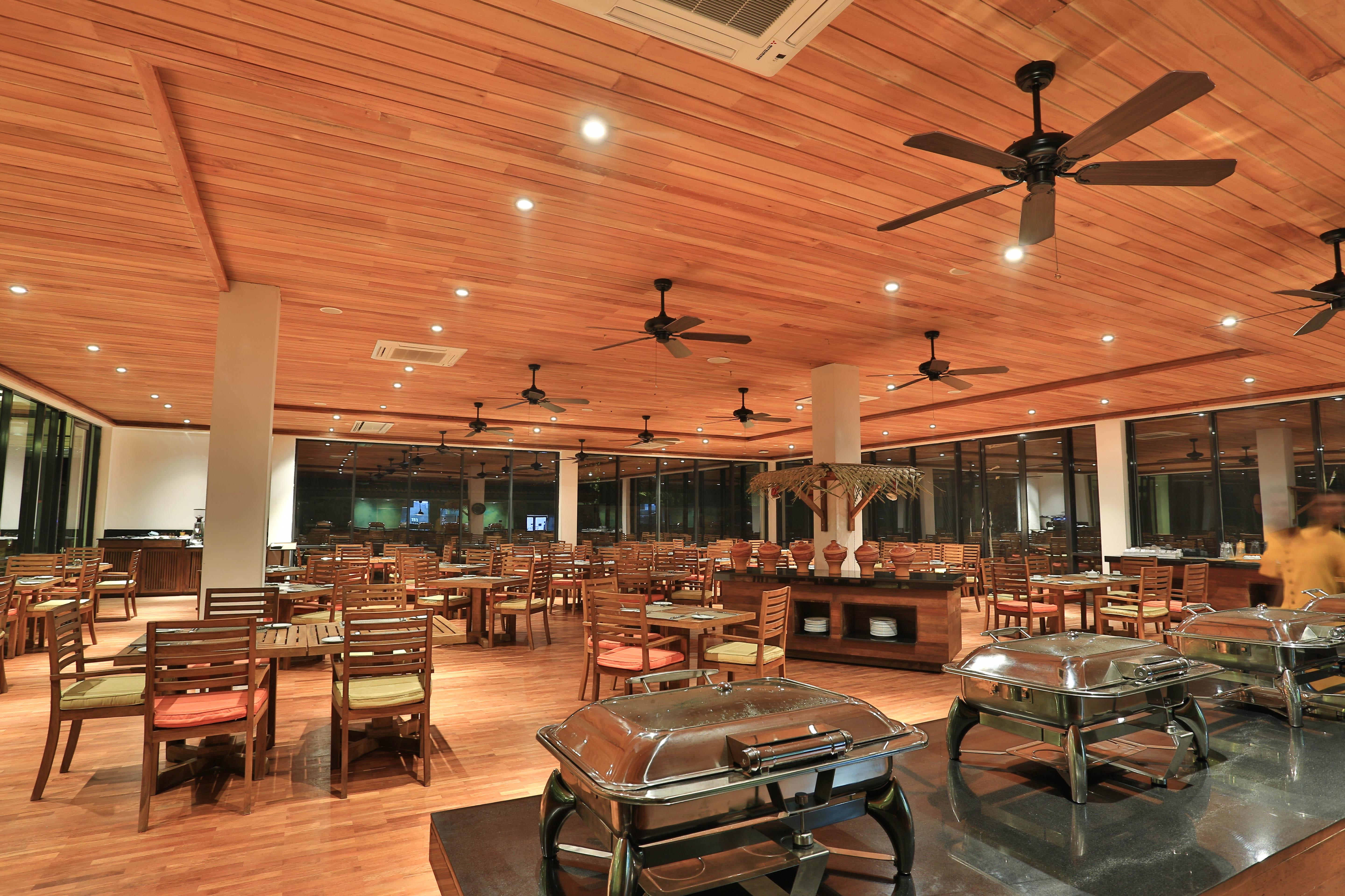 Regenta Arie Lagoon Negombo Exterior photo
