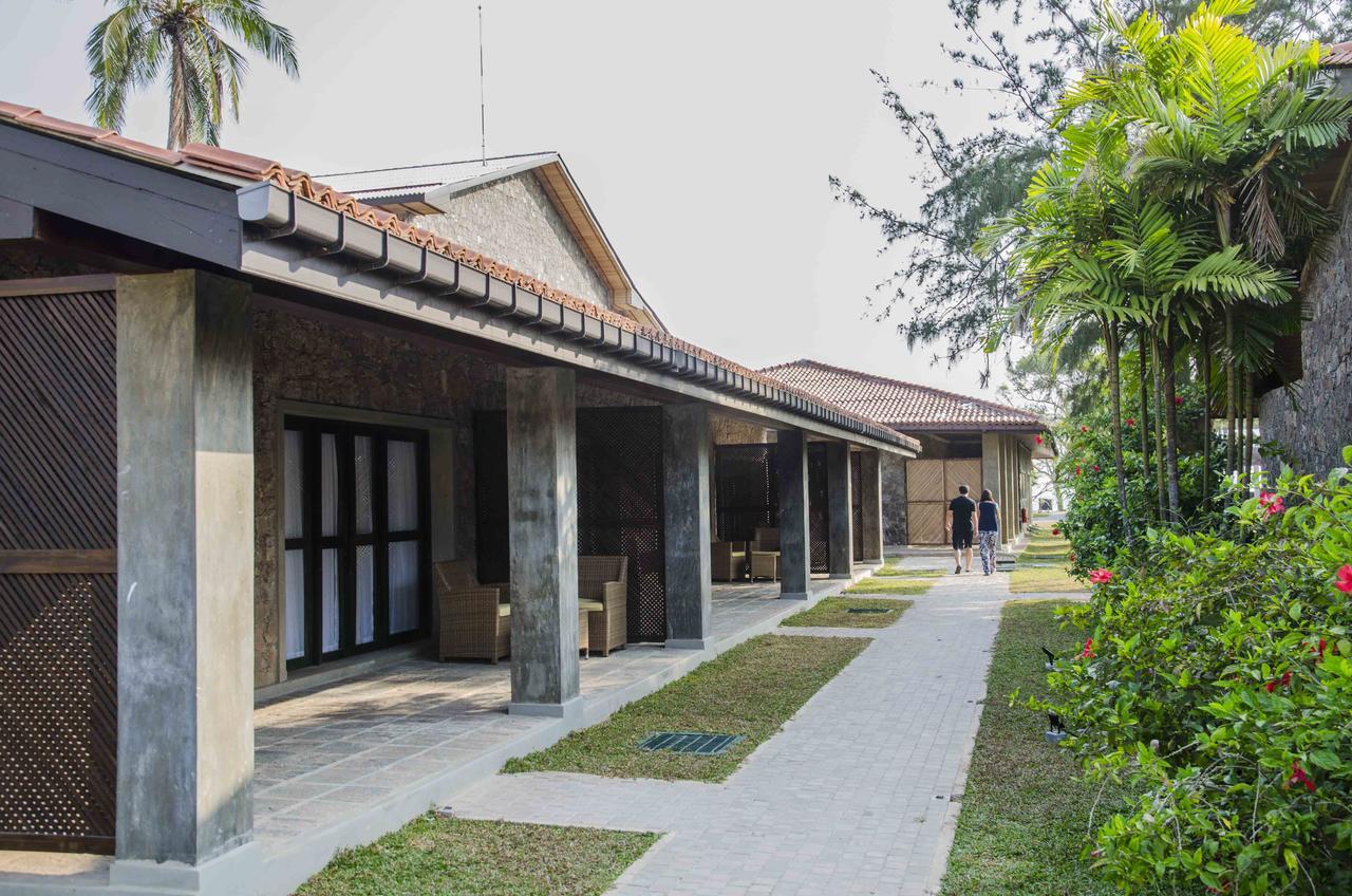 Regenta Arie Lagoon Negombo Exterior photo