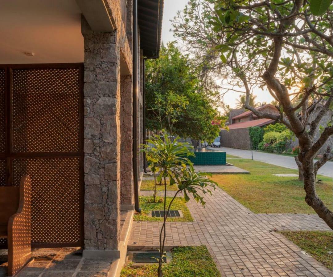 Regenta Arie Lagoon Negombo Exterior photo